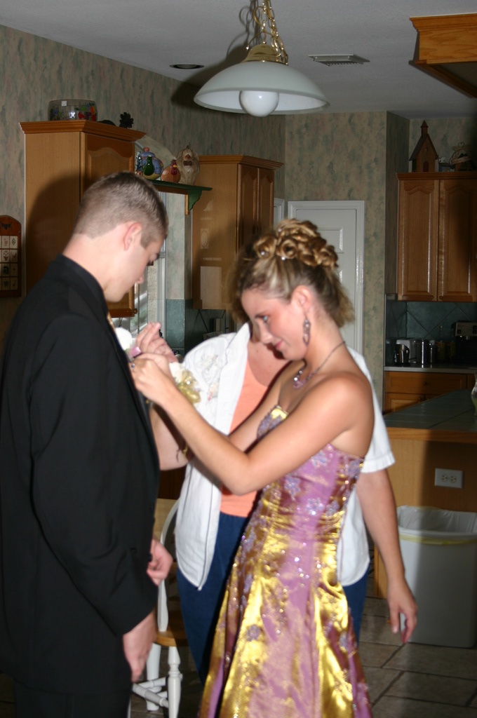 alex/prom04/////////////////////////////////////////img_7830.jpg