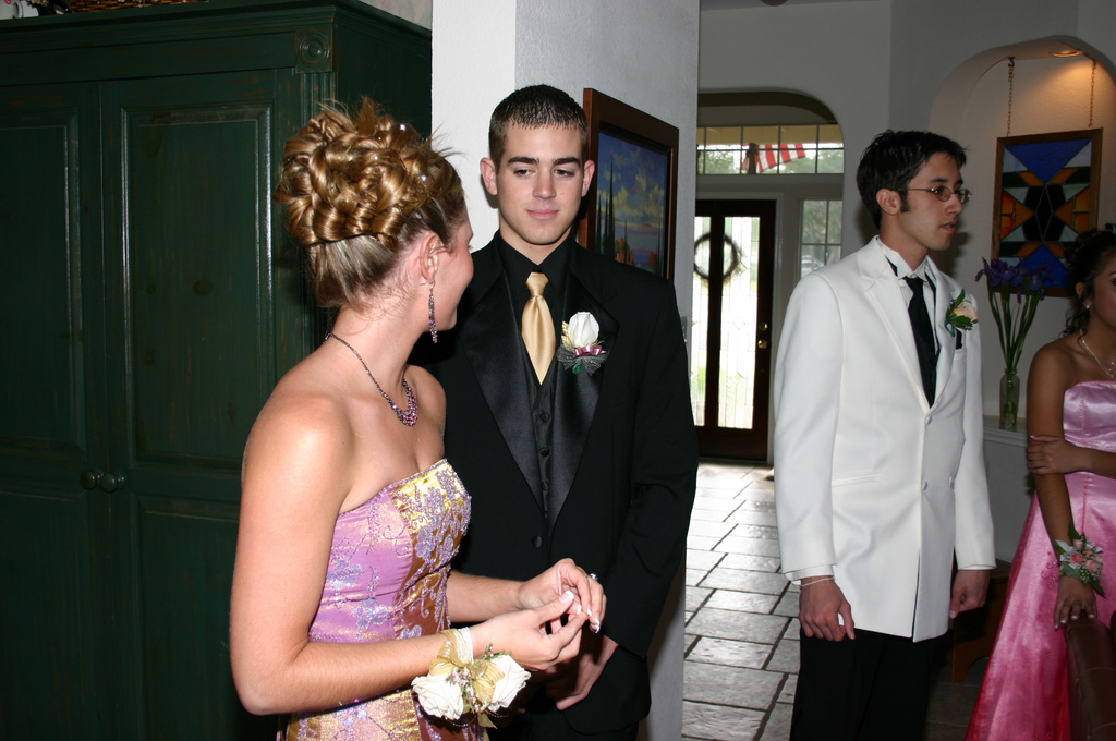 alex/prom04////////////////////////////////////////////////////////////////////////////////////////////////////////////////////////////////img_7836.jpg