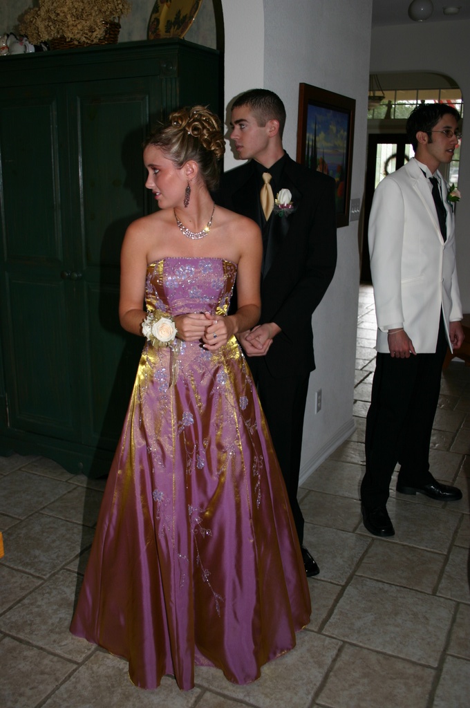 alex/prom04//////////img_7837.jpg