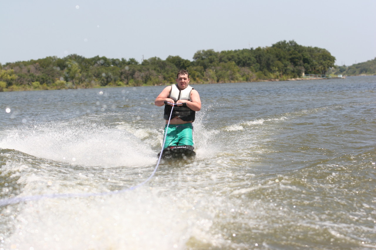 pictures/LakeHouse/alex1/lakefun3_0068.jpg