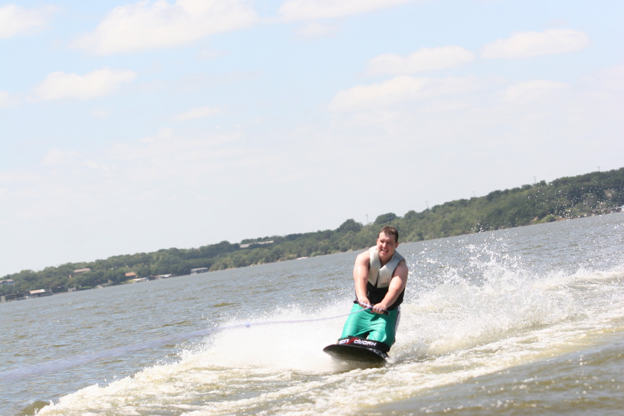 pictures/LakeHouse/alex1/lakefun3_0070.jpg