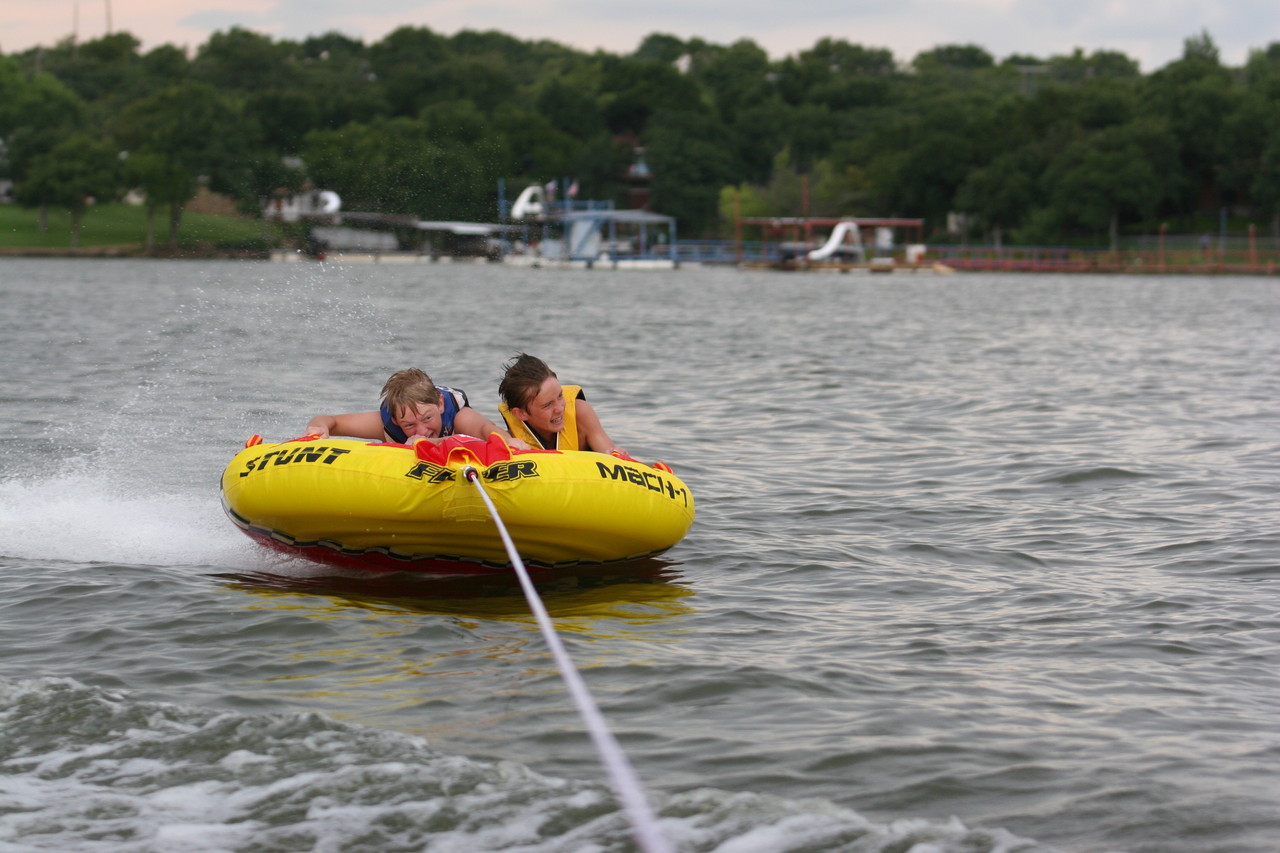 pictures/LakeHouse/kids/kids_fun_0469.jpg