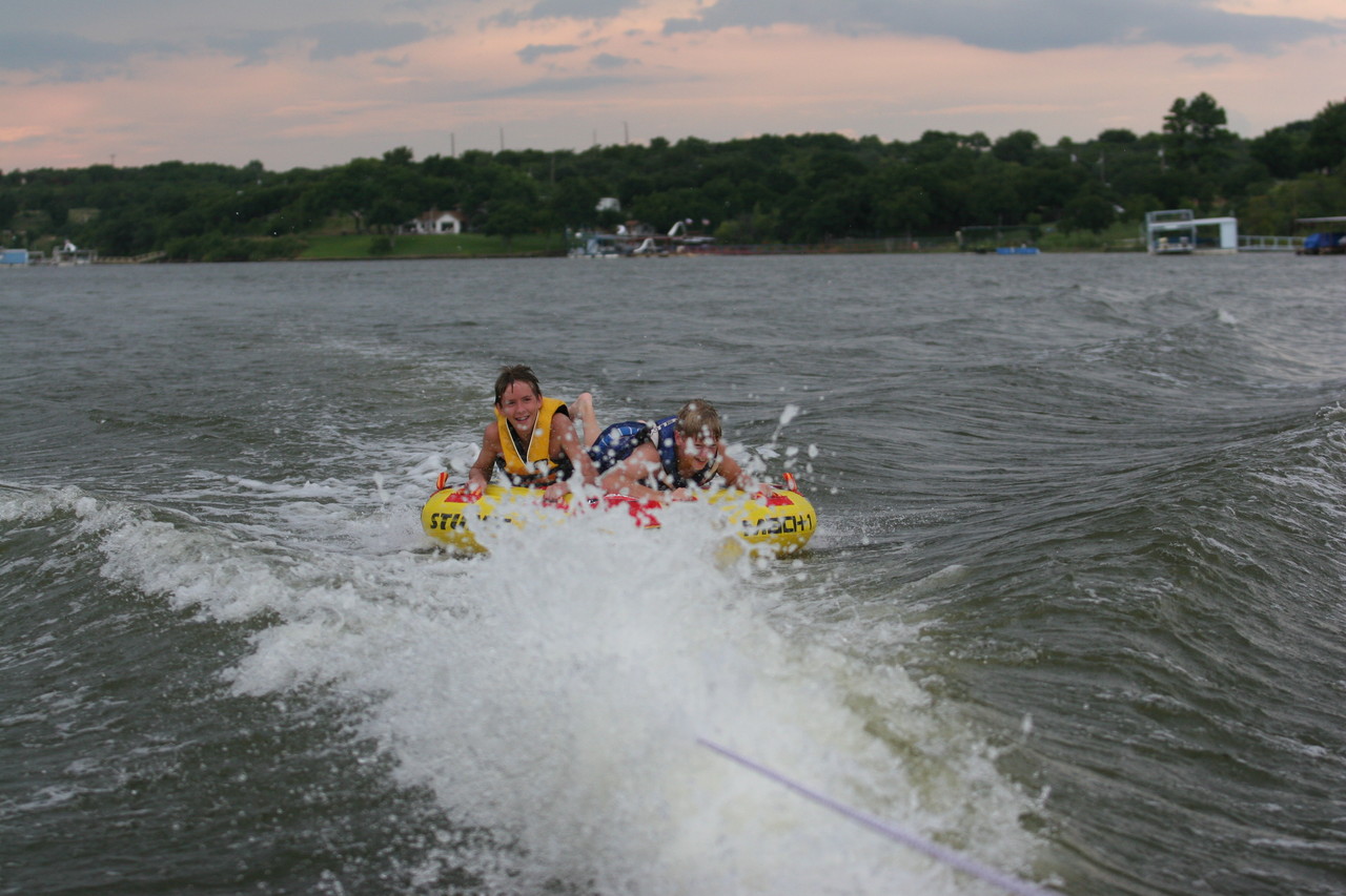 pictures/LakeHouse/kids/kids_fun_0478.jpg