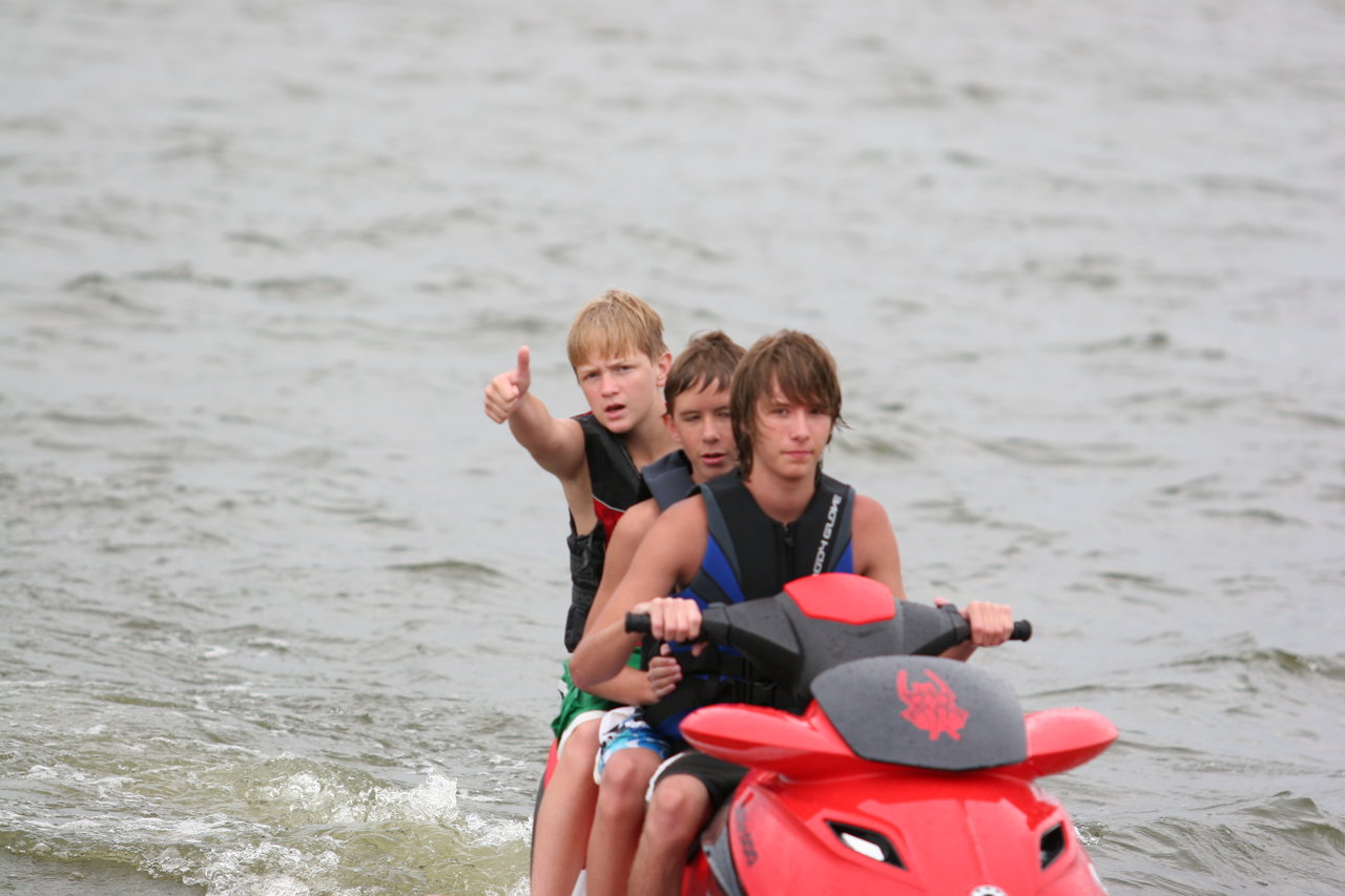 pictures/LakeHouse/kids2/kids_fun2_0241.jpg