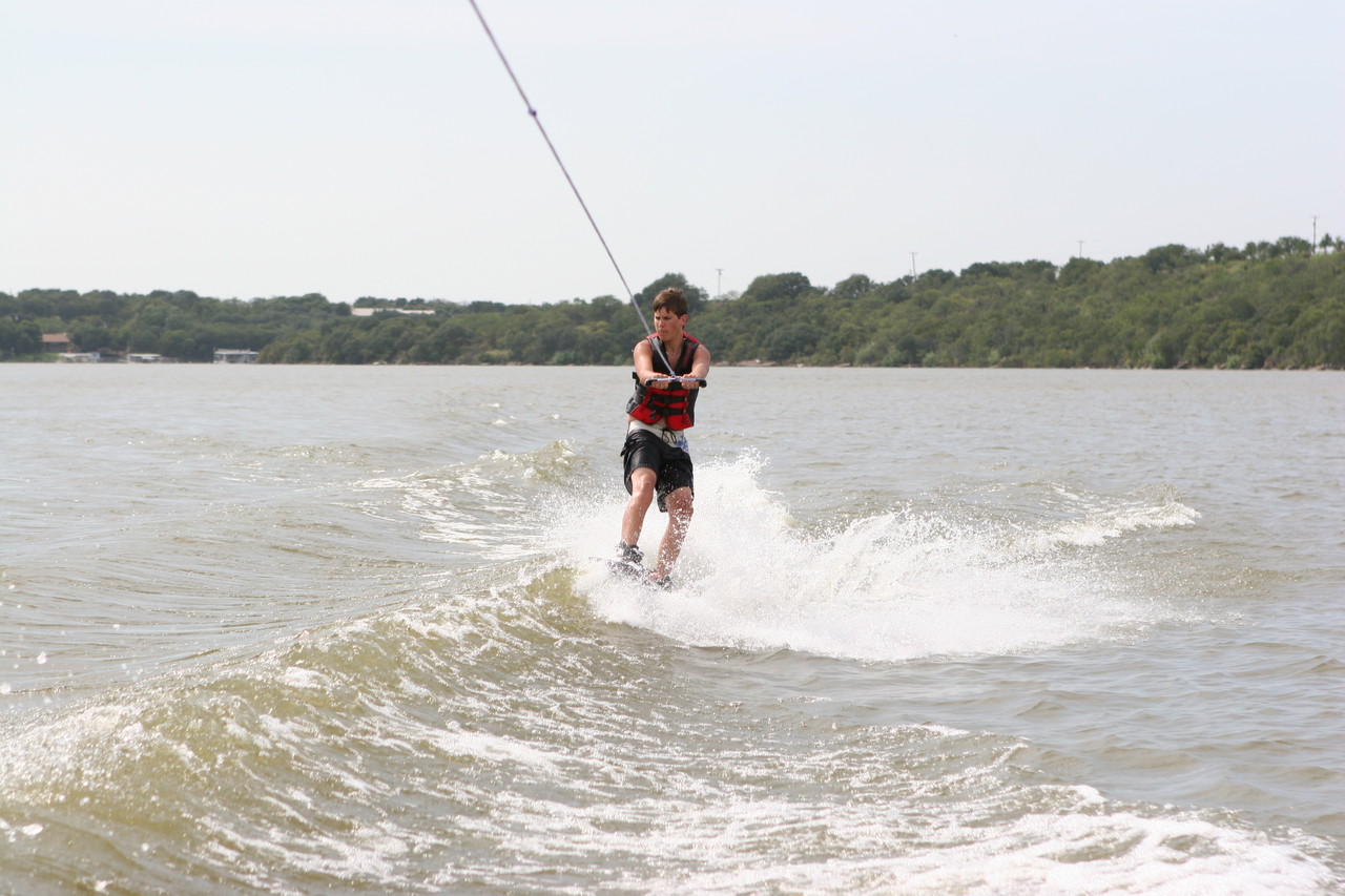 pictures/LakeHouse/wake/wakeboard1_0084.jpg