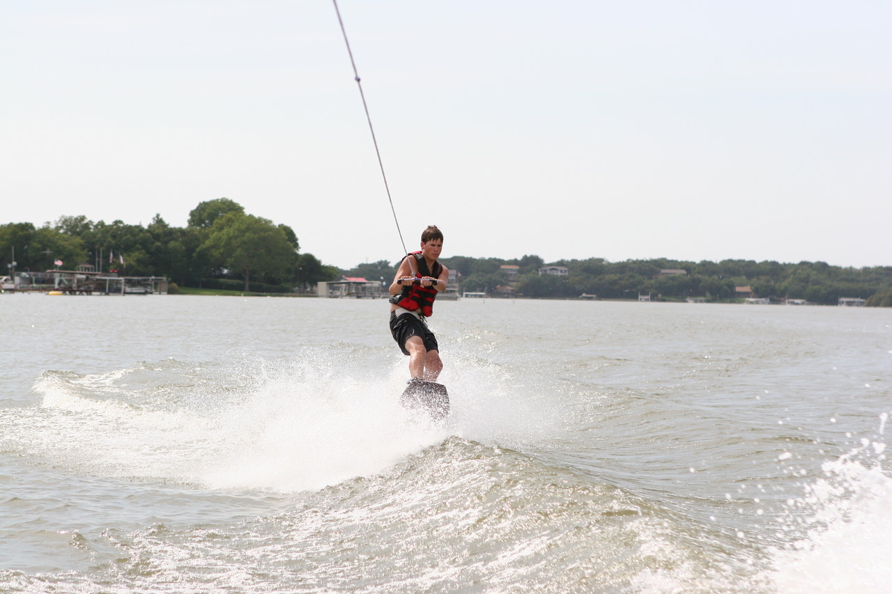 pictures/LakeHouse/wake/wakeboard1_0088.jpg