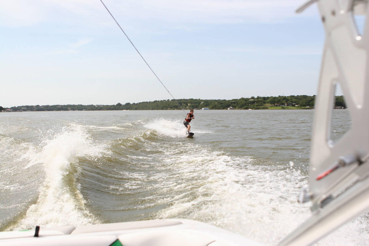 pictures/LakeHouse/wake/wakeboard1_0096.jpg